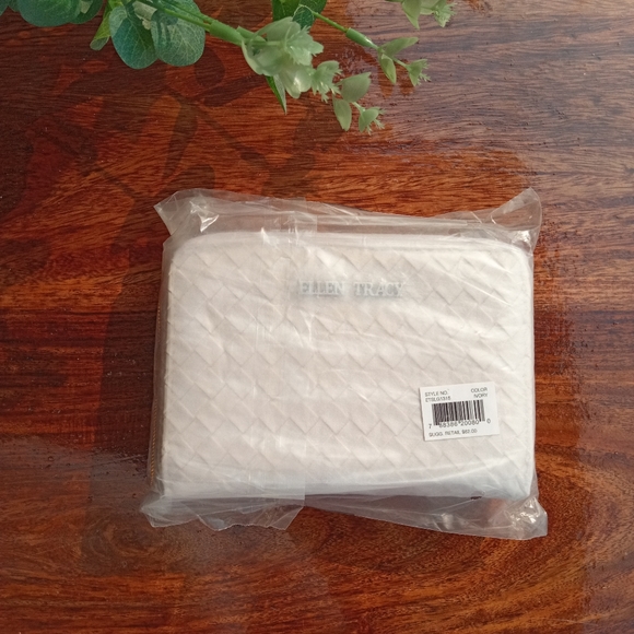 Basketweave Original Ellen Tracy NWT Wallet - Picture 4 of 17